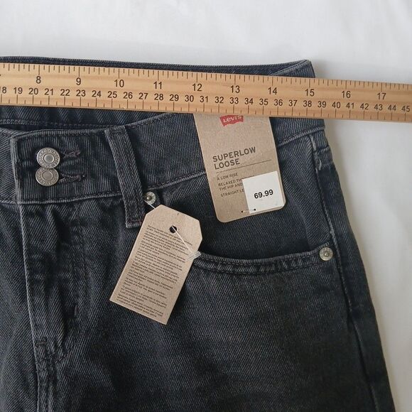 Levi's Women's Superlow Super Loose Fit Straight Leg Jeans Black Denim 27x32 NWT - Picture 7 of 10